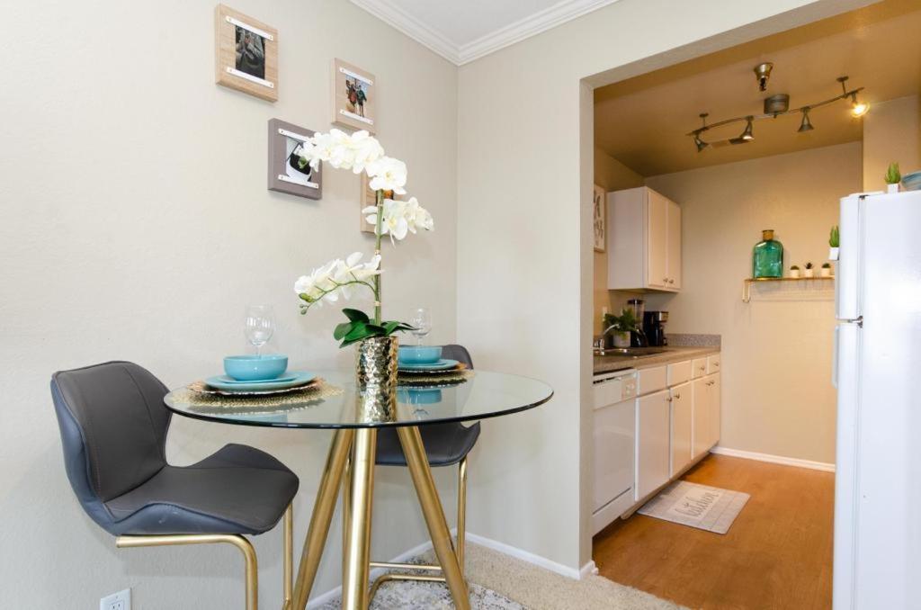 Апартаменты Gucci Mickey And Maxico Lofts Free Parking And Wifi Лос-Анджелес Экстерьер фото
