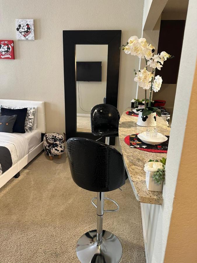 Апартаменты Gucci Mickey And Maxico Lofts Free Parking And Wifi Лос-Анджелес Экстерьер фото