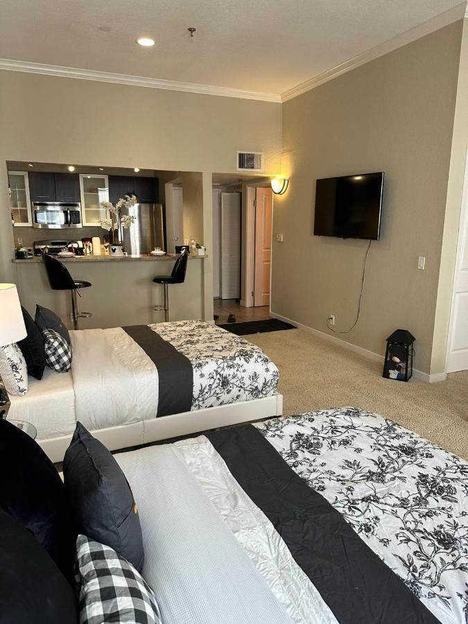 Апартаменты Gucci Mickey And Maxico Lofts Free Parking And Wifi Лос-Анджелес Экстерьер фото